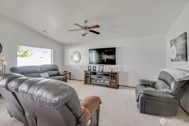 Property photo for 1534 Larkspur Drive, Richland photo 5