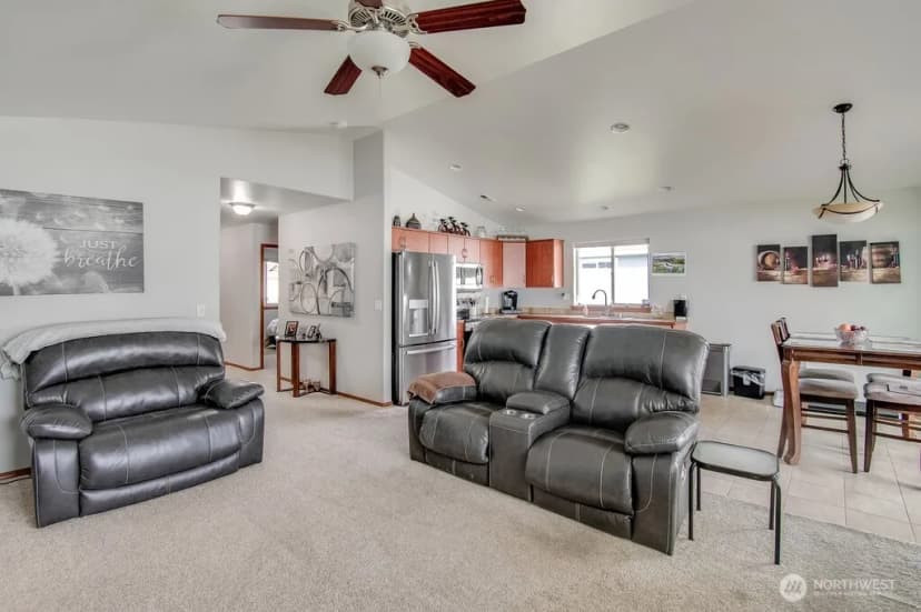 Property photo for 1534 Larkspur Drive, Richland photo 3