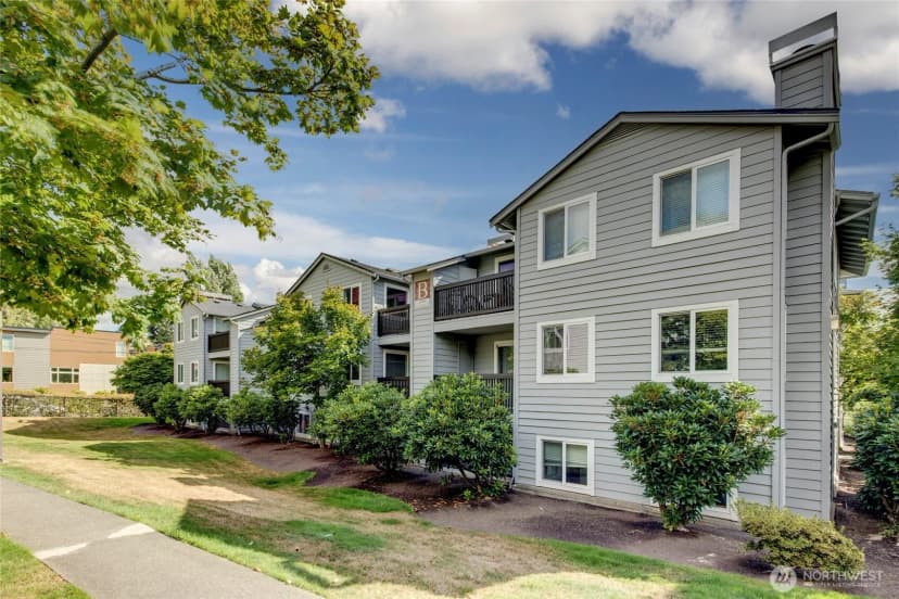 Property photo for 6700 Ne 182nd Street #b202, Kenmore photo 16