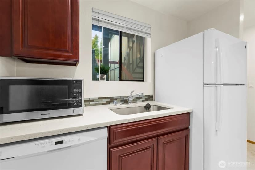 Property photo for 3322 I Street Ne #e203, Auburn photo 14