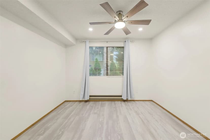 Property photo for 3322 I Street Ne #e203, Auburn photo 19
