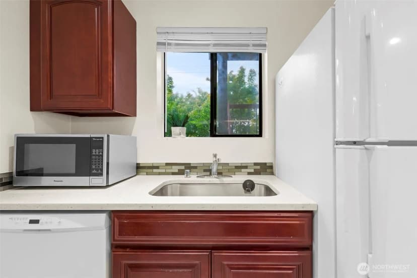 Property photo for 3322 I Street Ne #e203, Auburn photo 13