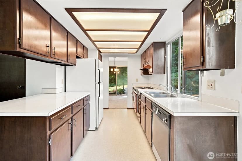 Property photo for 11 Nw Bridle Ridge Pl, Bremerton photo 13