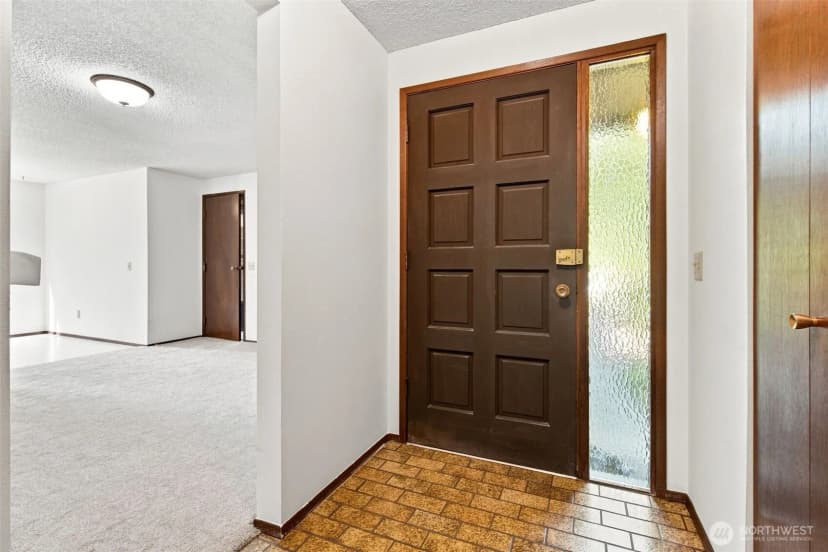 Property photo for 11 Nw Bridle Ridge Pl, Bremerton photo 6