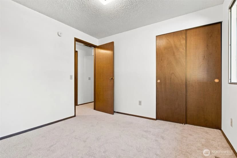 Property photo for 11 Nw Bridle Ridge Pl, Bremerton photo 26