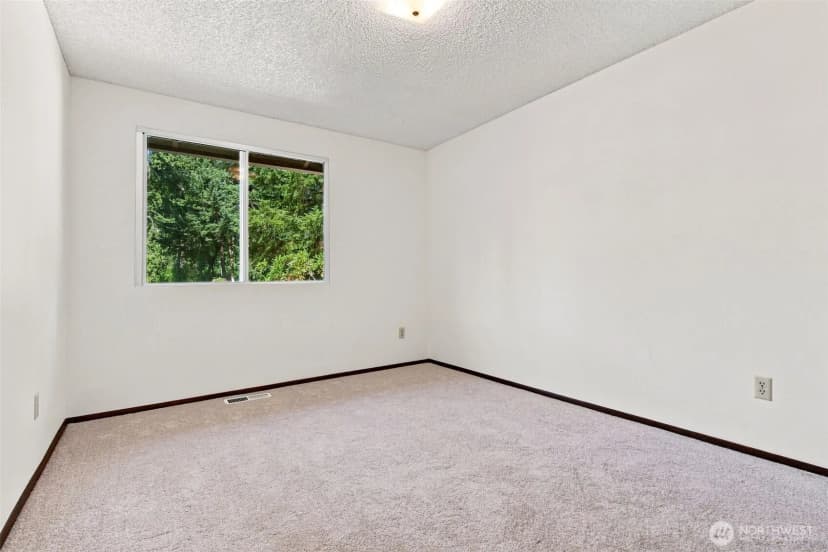 Property photo for 11 Nw Bridle Ridge Pl, Bremerton photo 25