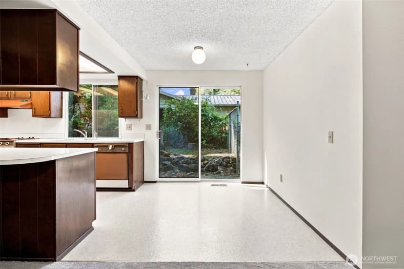 Property photo for 11 Nw Bridle Ridge Pl, Bremerton photo 11