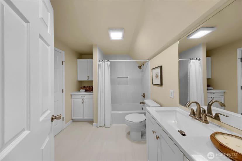 Property photo for 16617 3rd Drive Se, Bothell photo 28