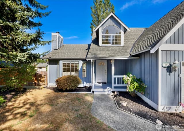 Property photo for 16617 3rd Drive Se, Bothell photo 2