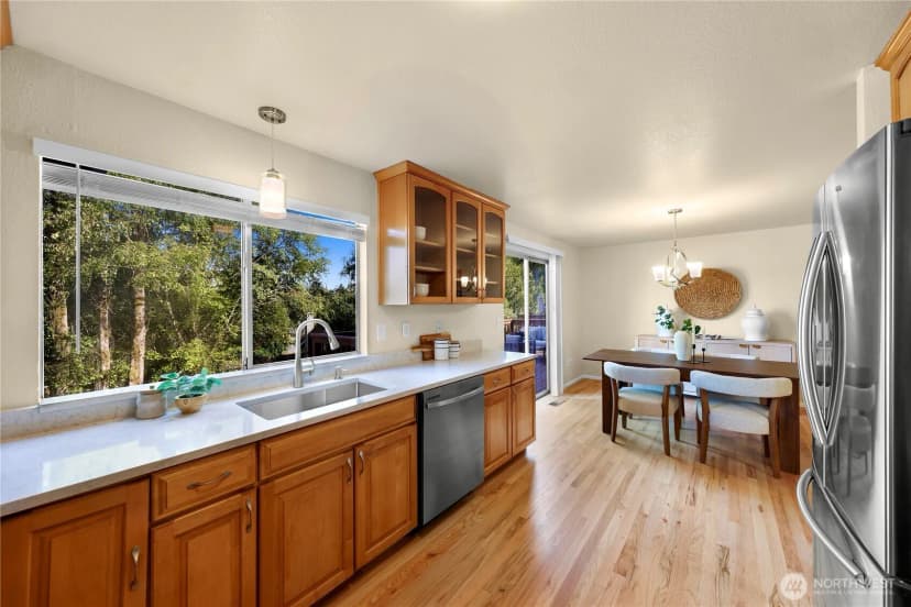 Property photo for 16617 3rd Drive Se, Bothell photo 13