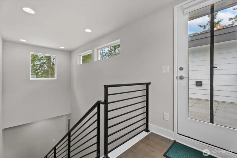 Property photo for 1022 124th Court Ne #e4, Bellevue photo 26