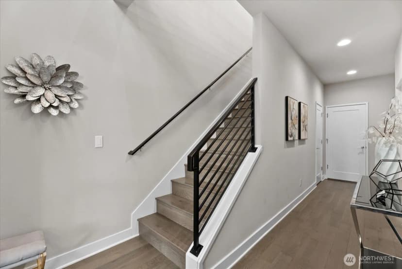 Property photo for 1022 124th Court Ne #e4, Bellevue photo 5