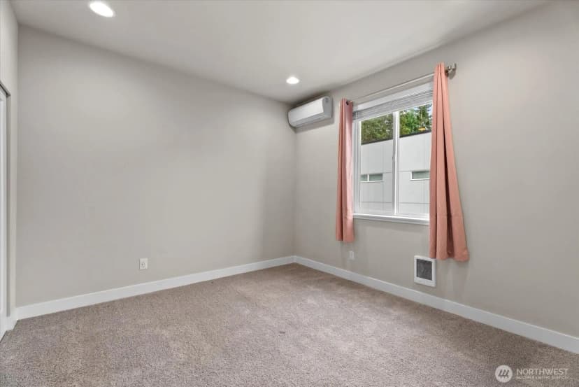 Property photo for 1022 124th Court Ne #e4, Bellevue photo 19