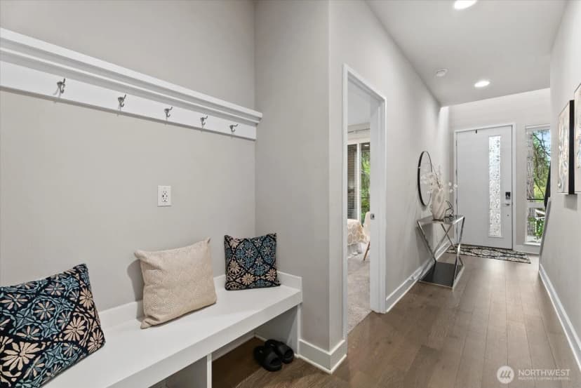 Property photo for 1022 124th Court Ne #e4, Bellevue photo 6