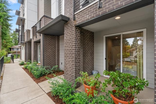 Property photo for 1022 124th Court Ne #e4, Bellevue photo 4
