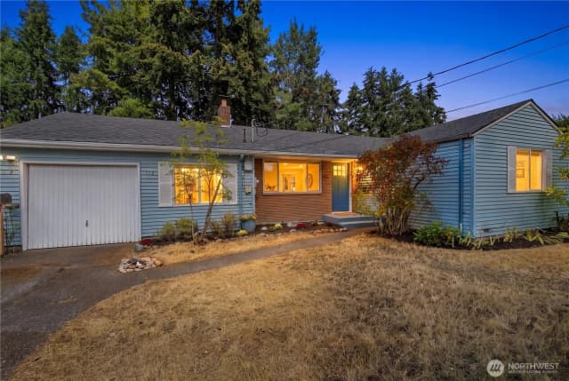 Property photo for 112 Nw 159th Street, Shoreline