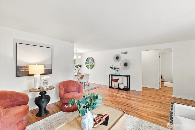Property photo for 112 Nw 159th Street, Shoreline photo 5