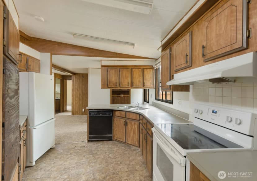 Property photo for 2050 E Timberlake West Drive, Shelton photo 11