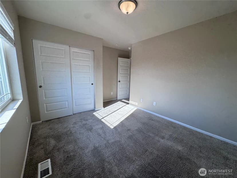 Property photo for 4335 Acacia Lane Se, Port Orchard photo 21