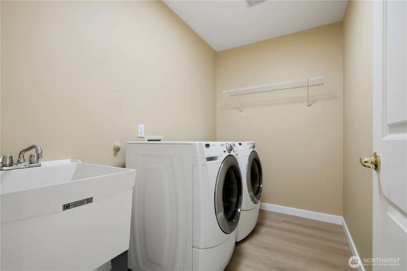 Property photo for 7830 Ne 148th Street, Kenmore photo 24