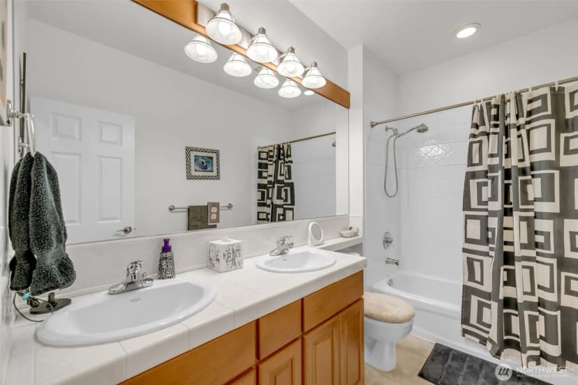 Property photo for 14222 Se 90th Street, Newcastle photo 24