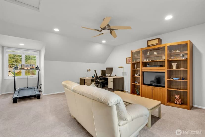 Property photo for 14222 Se 90th Street, Newcastle photo 28