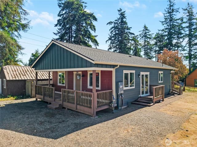 Property photo for 1261 18th Street, Port Townsend photo 3