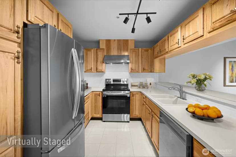 Property photo for 1140 Alki Avenue Sw #204, Seattle photo 11