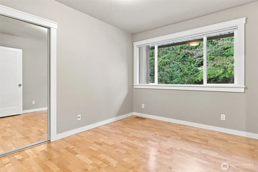 Property photo for 18724 80th Avenue Ne, Kenmore photo 25