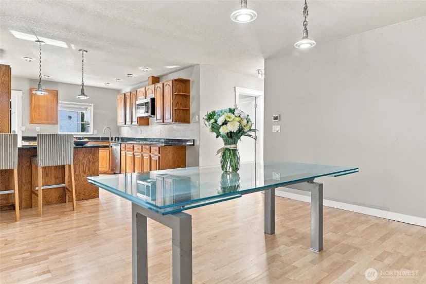 Property photo for 18724 80th Avenue Ne, Kenmore photo 12