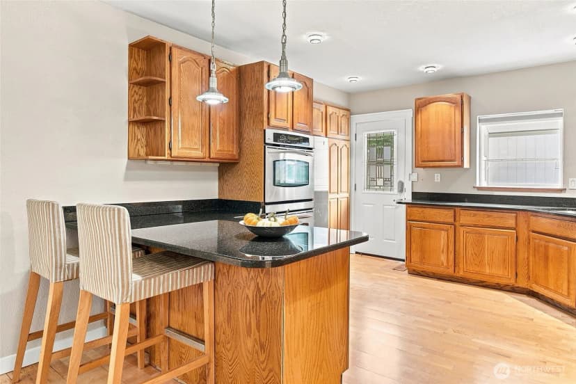 Property photo for 18724 80th Avenue Ne, Kenmore photo 13