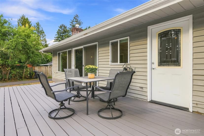 Property photo for 18724 80th Avenue Ne, Kenmore photo 18