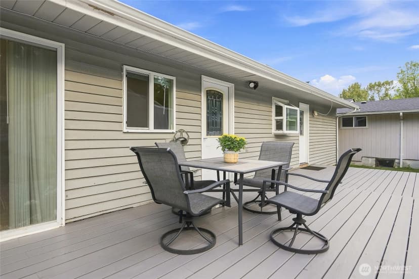 Property photo for 18724 80th Avenue Ne, Kenmore photo 6