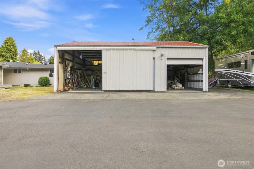 Property photo for 18724 80th Avenue Ne, Kenmore photo 32