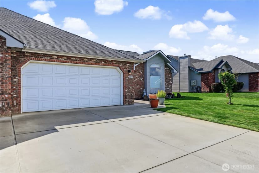 Property photo for 7800 Olmstead Court, Yakima photo 33