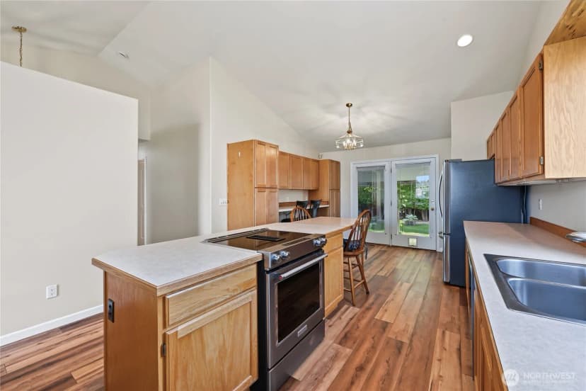 Property photo for 7800 Olmstead Court, Yakima photo 8