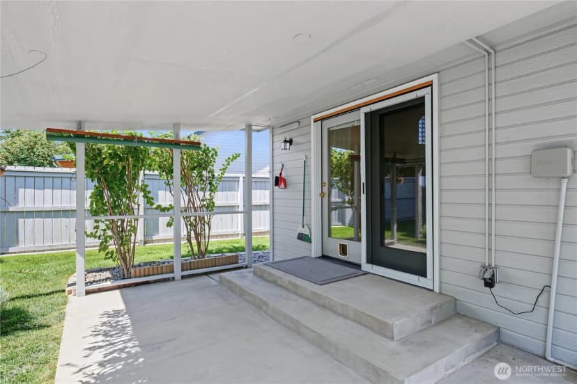 Property photo for 7800 Olmstead Court, Yakima photo 31