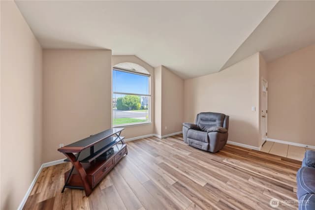 Property photo for 7800 Olmstead Court, Yakima photo 5