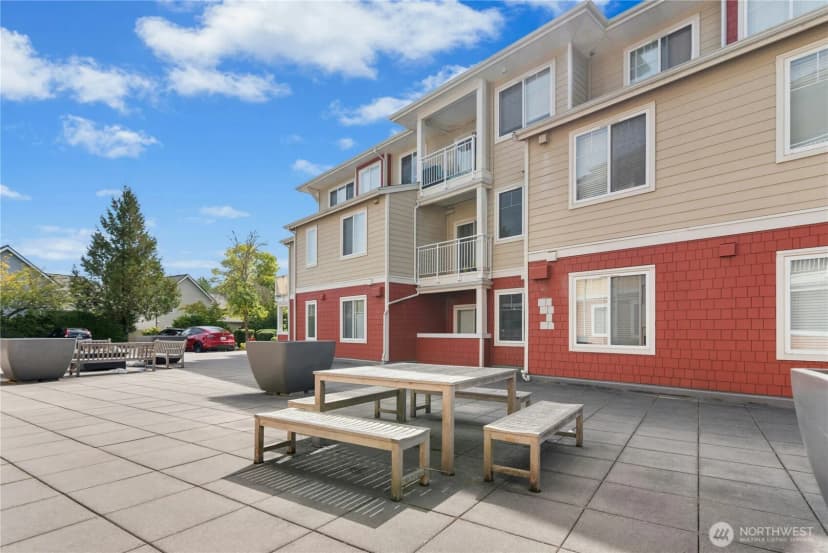 Property photo for 517 225th Lane Ne #e202, Sammamish photo 33