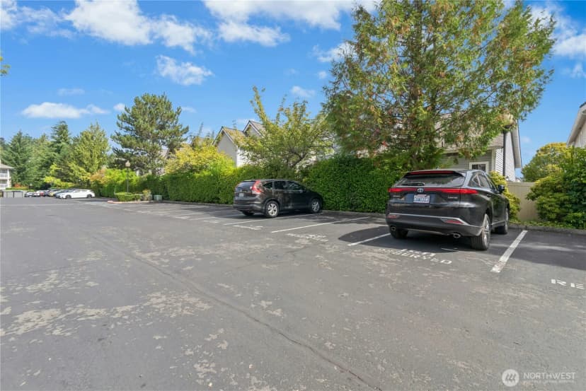 Property photo for 517 225th Lane Ne #e202, Sammamish photo 32