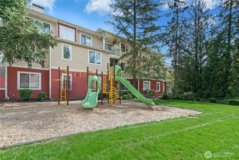 Property photo for 517 225th Lane Ne #e202, Sammamish photo 25