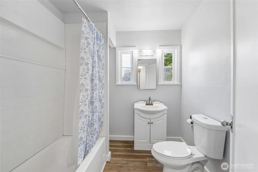 Property photo for 1048 S 100th Street, Seattle photo 19