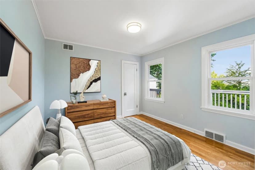 Property photo for 1048 S 100th Street, Seattle photo 16