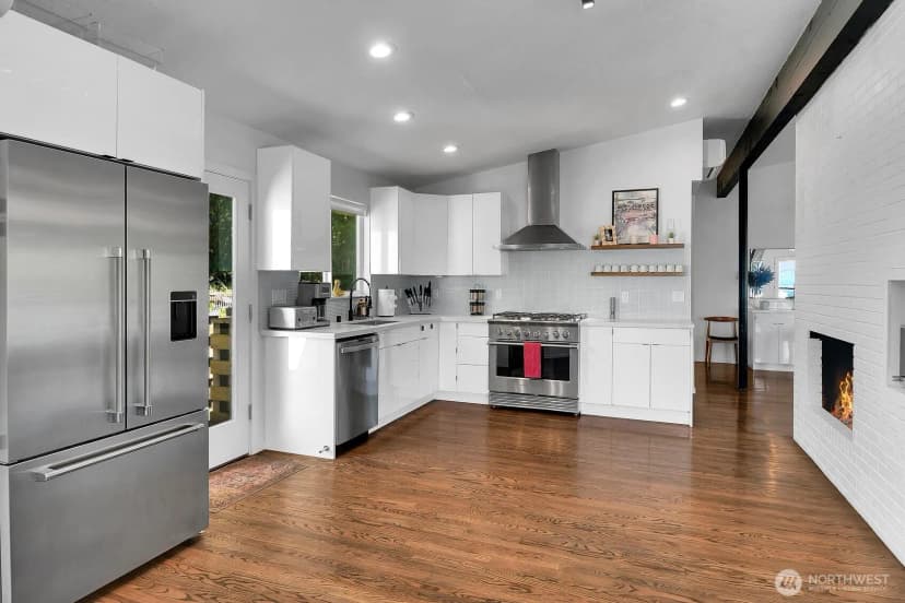 Property photo for 1115 8th Avenue W, Seattle photo 8