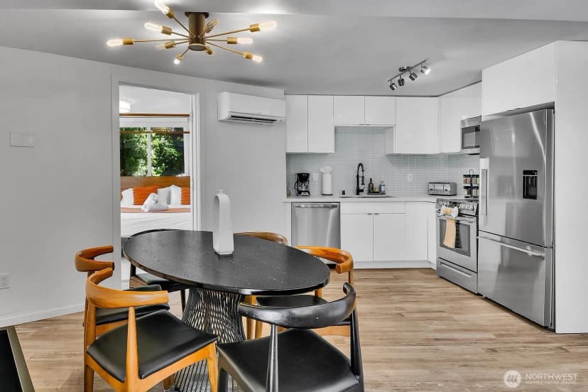 Property photo for 1115 8th Avenue W, Seattle photo 15