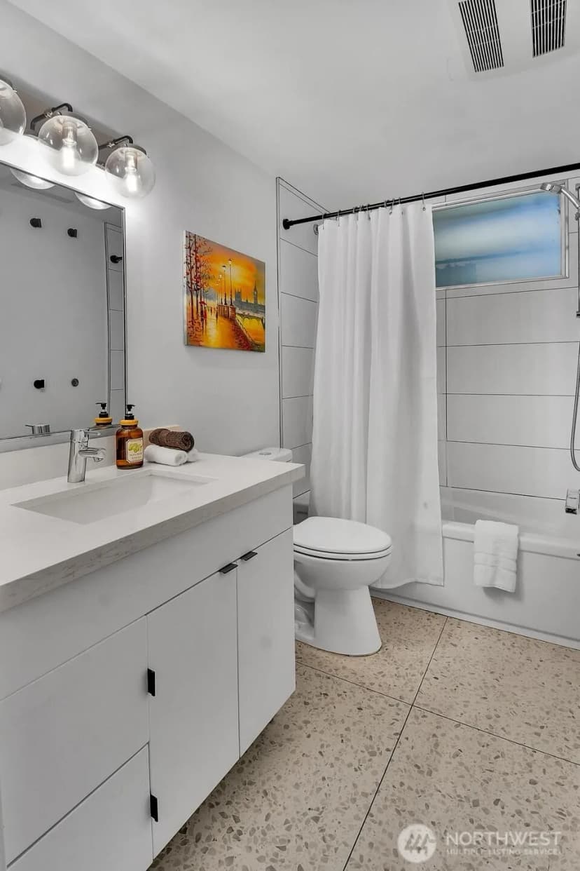 Property photo for 1115 8th Avenue W, Seattle photo 14