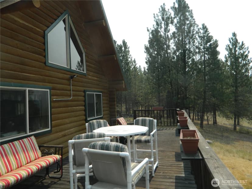 Property photo for 96 Horn Ranch Road, Tonasket photo 7