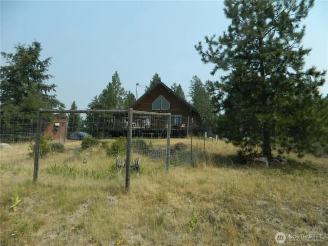 Property photo for 96 Horn Ranch Road, Tonasket photo 2