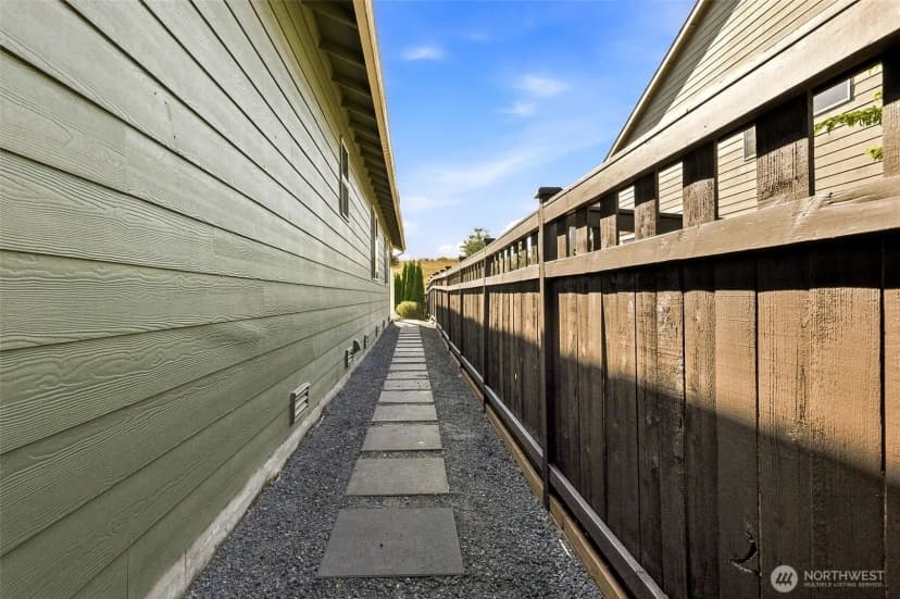 Property photo for 9023 Silverspot Drive Se, Tumwater photo 24