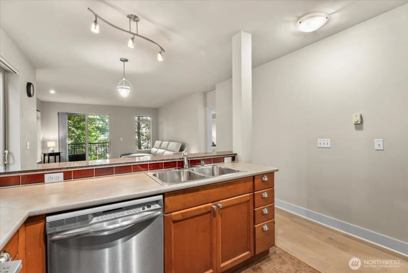 Property photo for 5016 California Avenue Sw #302, Seattle photo 5